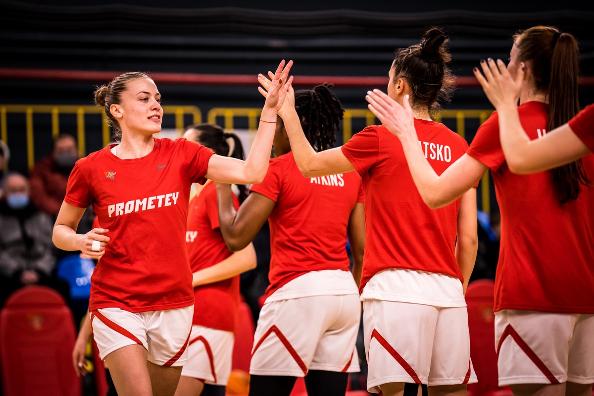 24 июня женщины. Фрибург баскетбол. Румыния Gyor 2018 эстафета женщины.