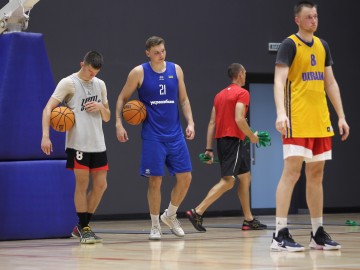 Молодіжний склад «Прометея» розпочав тренувальний процес у новому залі