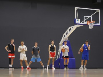 Молодіжний склад «Прометея» розпочав тренувальний процес у новому залі