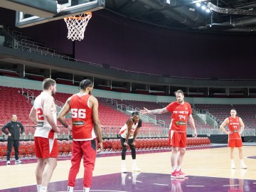 Тренування Прометея напередодні гри з БК Ховентут. EuroCup