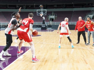 Тренування Прометея напередодні гри з БК Ховентут. EuroCup