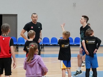 Тренування One team для українських дітей від «Прометея»