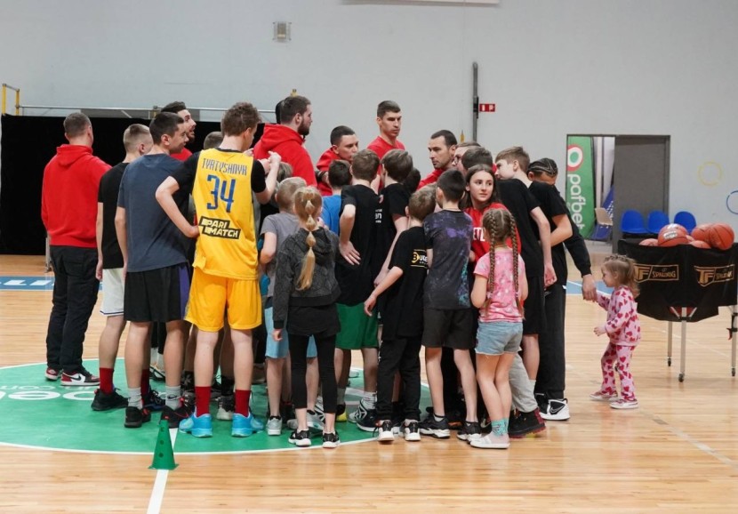 БК "Прометей" провів нове тренування в рамках соціальної програми Євроліги One Team